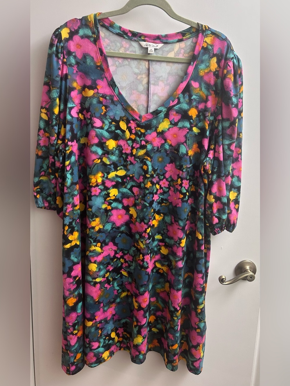 PIONEER WOMAN DRESS SIZE  2X COLORFUL MULTI FLORALS V-NECK , Puff Elbow Sleeves